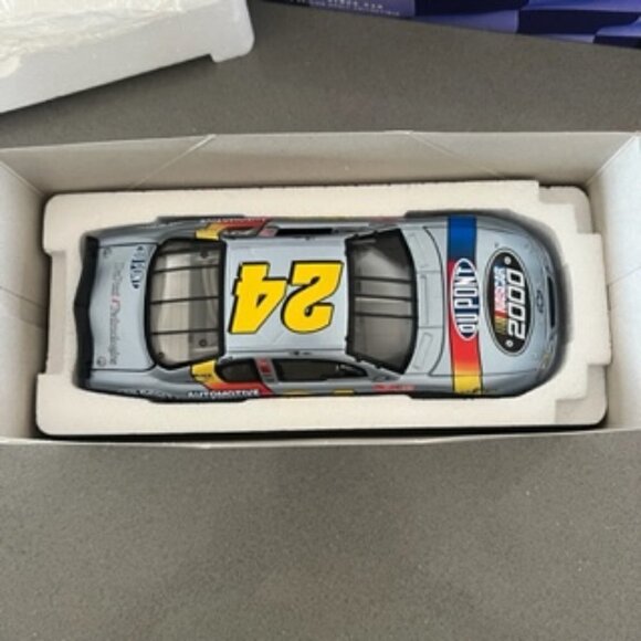 Jeff Gordon #24 Silver Dupont 2000 Monte Carlo 1:24 NASCAR Diecast - Picture 1 of 12